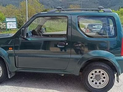 Second-hand Suzuki Jimny 86 CP (63 kW) 2007 Verde SUV