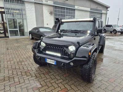 usata Jeep Wrangler Unlimited Wrangler2.8 crd Rubicon auto dpf LEGGI