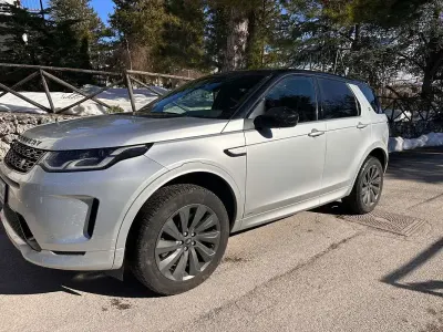 Usata Land Rover Discovery 5 SE Dynamic 150 CV (110 kW) 2020 Argento SUV