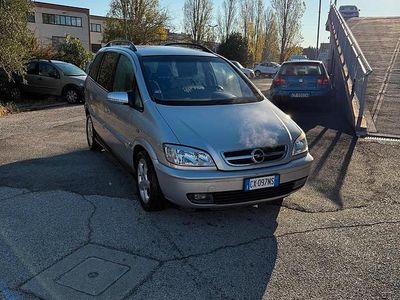 Usata Opel Zafira Eco 97 CV (71 kW) 2005 Grigio Monovolume