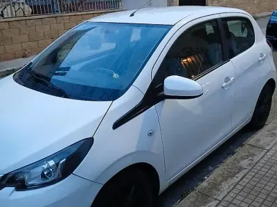 Usata Peugeot 108 69 CV (50 kW) 2018 Bianco Berlina