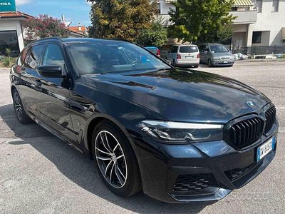 Usata BMW 520 M Sport 190 CV (139 kW) 2022 Nero Station wagon