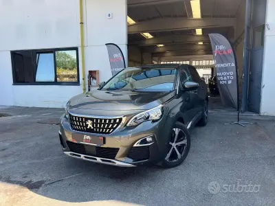 Usata Peugeot 3008 Allure 131 CV (96 kW) 2018 Marrone SUV