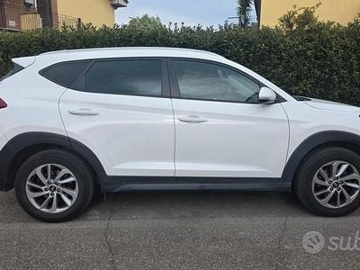 Käytetty Hyundai Tucson 116 HP (85 kW) 2015 Valkoinen Katumaasturi