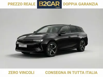 Usata Opel Astra Ultimate 131 CV (96 kW) 2025 Nero Utilitaria