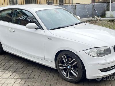 Usata BMW 120 177 CV (130 kW) 2008 Bianco Utilitaria