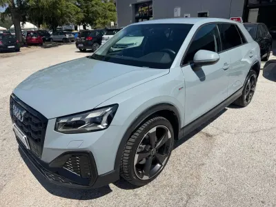 Usata Audi Q2 S-Line 150 CV (110 kW) 2023 Grigio freccia effetto perla SUV