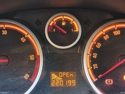 Usata Opel Corsa Sport 90 CV (66 kW) 2008 Rosso Utilitaria