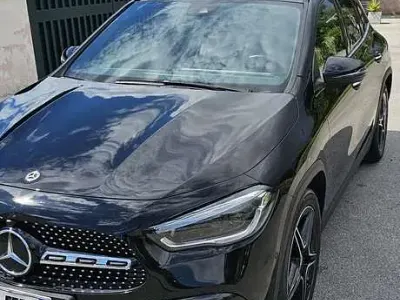 Usado Mercedes GLA180 Premium 116 CV (85 kW) 2022 Negro SUV