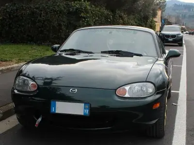 Usata Mazda MX5 90 CV (66 kW) 1999 Verde Cabrio