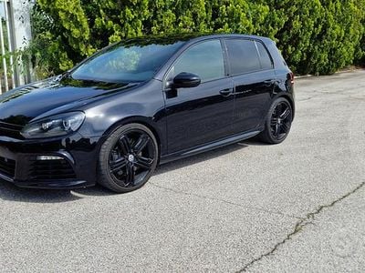 Nero Usata 2011 VW Golf VI R Utilitaria | 17.500 € (Molto cara)
