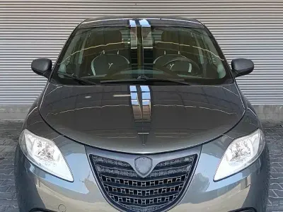 Usata Lancia Ypsilon 69 CV (50 kW) 2014 Giallo Utilitaria