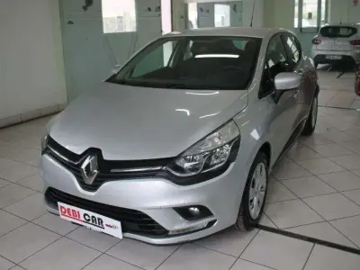 Usata Renault Clio 90 CV (66 kW) 2018 Grigio