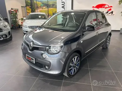 Usata Renault Twingo Intens 69 CV (50 kW) 2016 Grigio Utilitaria