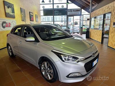 Usata Hyundai i20 Style 84 CV (61 kW) 2015 Grigio Berlina