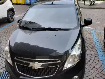 Usata Chevrolet Spark 68 CV (50 kW) 2011 Nero Utilitaria