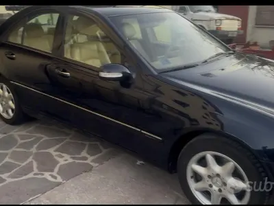 Usata Mercedes C270 170 CV (125 kW) 2003 Bluazzurro Berlina