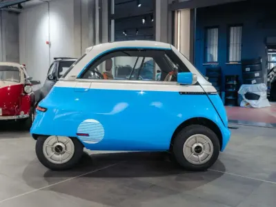 Nuova Micro Microlino 11 kW (16 CV) 2025 Azzurro Utilitaria