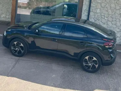 Usata Citroën C4 Feel 110 CV (80 kW) 2023 Nero SUV