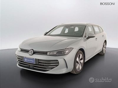 Usata VW Passat Business 150 CV (110 kW) 2024 Grigio Station wagon