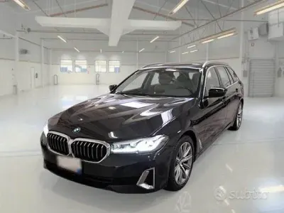 Usata BMW 520 Luxury Line 190 CV (139 kW) 2021 Nero Station wagon