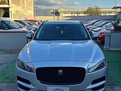 Usata Jaguar F-Pace Portfolio 180 CV (132 kW) 2018 Grigio SUV
