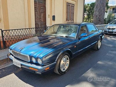 Usata Jaguar XJ6 211 CV (155 kW) 1995 Blu Berlina