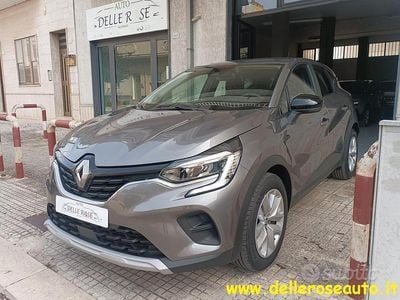 Usata Renault Captur Intens 91 CV (66 kW) 2022 Grigio SUV