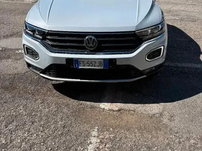 Usata VW T-Roc Advance 116 CV (85 kW) 2018 Bianco SUV