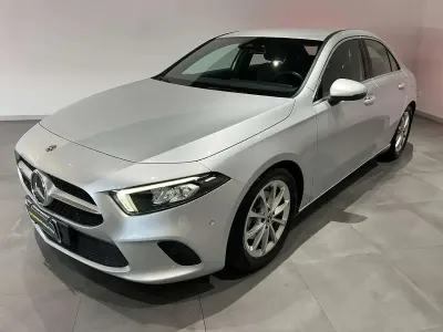 Usata Mercedes A200 Business 163 CV (119 kW) 2021 Grigio Berlina