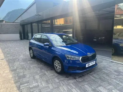 Usata Skoda Fabia Ambition 65 CV (47 kW) 2023 Blu/azzurro Utilitaria