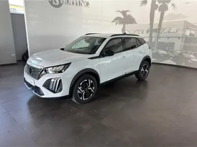 Usata Peugeot 2008 Allure 101 CV (74 kW) 2025 Bianco SUV