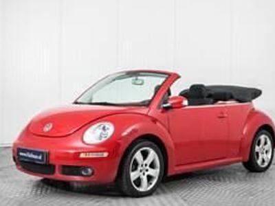 Usata VW New Beetle 116 CV (85 kW) 2006 Rosso Utilitaria
