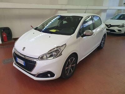 Bianco Usata 2016 Peugeot 208 Allure Utilitaria | 7450 € (Buon prezzo)