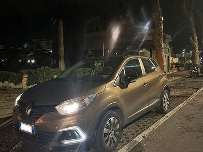 Usata Renault Captur 90 CV (66 kW) 2018 Marrone SUV