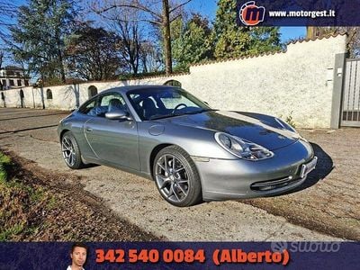 Usata Porsche 911 Carrera 4 300 CV (220 kW) 2001 Grigio Coupé