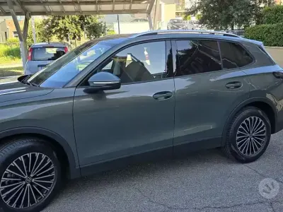 Usata VW Tiguan 150 CV (110 kW) 2024 Verde SUV