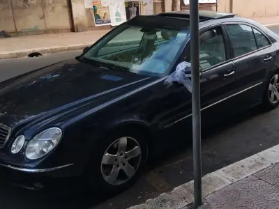 Usado Mercedes 320 204 CV (150 kW) 2004 Azul Berlina