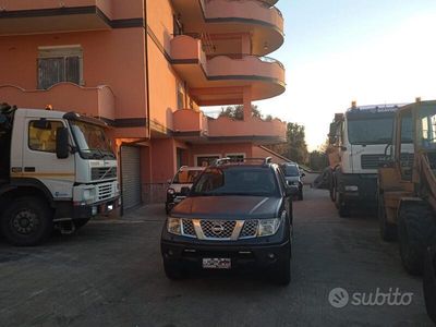 usata Nissan Navara 4 porte 4x4