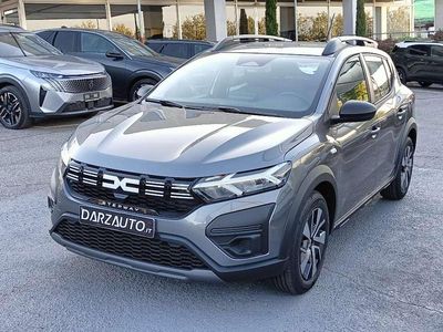 Nuova Dacia Sandero Essentiel 101 CV (74 kW) 2026 Grigio scisto Berlina