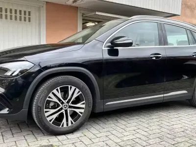 Usata Mercedes GLA180 Progressive 136 CV (100 kW) 2023 Nero SUV