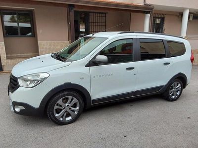 Usata Dacia Lodgy Stepway 110 CV (80 kW) 2016 Bianco Monovolume