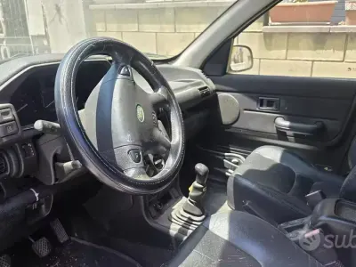 Usata Land Rover Freelander 111 CV (81 kW) 2003 SUV