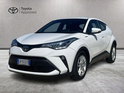 Usata Toyota C-HR Active 122 CV (89 kW) 2020 Bianco SUV