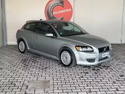 Usata Volvo C30 Summum 136 CV (100 kW) 2006 Grigio Utilitaria