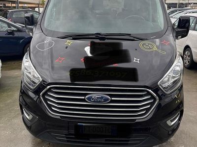 Begagnad Ford Transit Connect 2018 Svart Minibuss