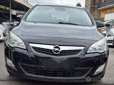 Usata Opel Astra 158 CV (116 kW) 2010 Nero Berlina