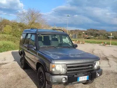 Usado Land Rover Discovery 2 138 HP (101 kW) 2004 Cinzento SUV