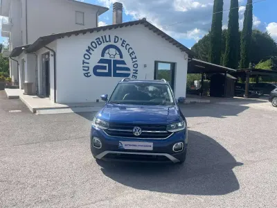 Usado VW T-Cross Advance 150 CV (110 kW) 2020 Azul SUV