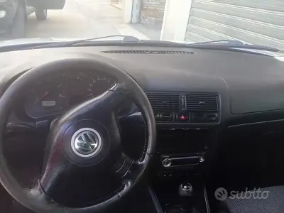 Usata VW Golf IV 110 CV (80 kW) 2001 Grigio Berlina